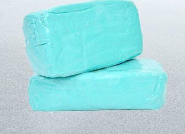 Viscoelastic anti-corrosion paste