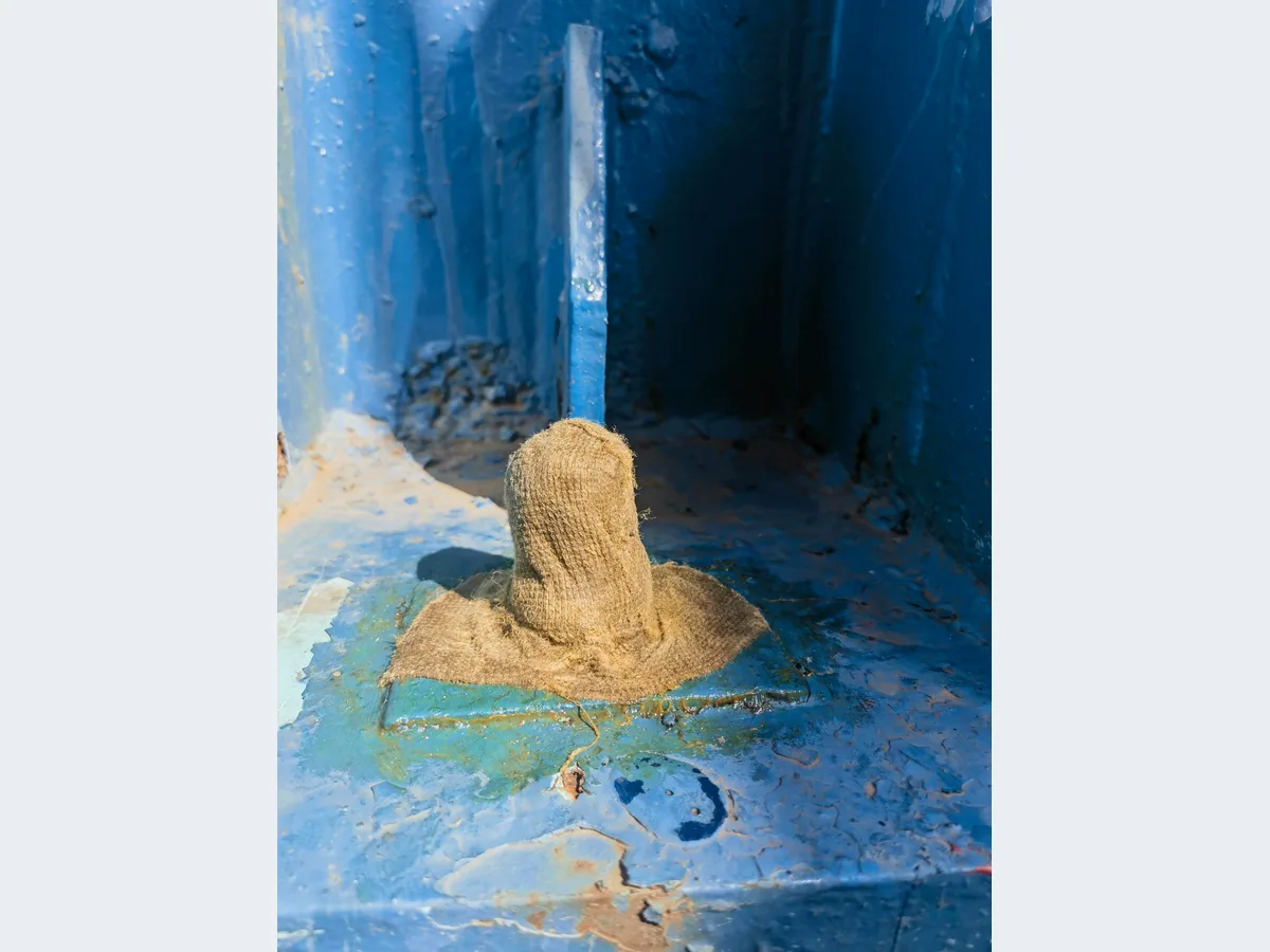 Profiling material applied around an irregular bolt connection